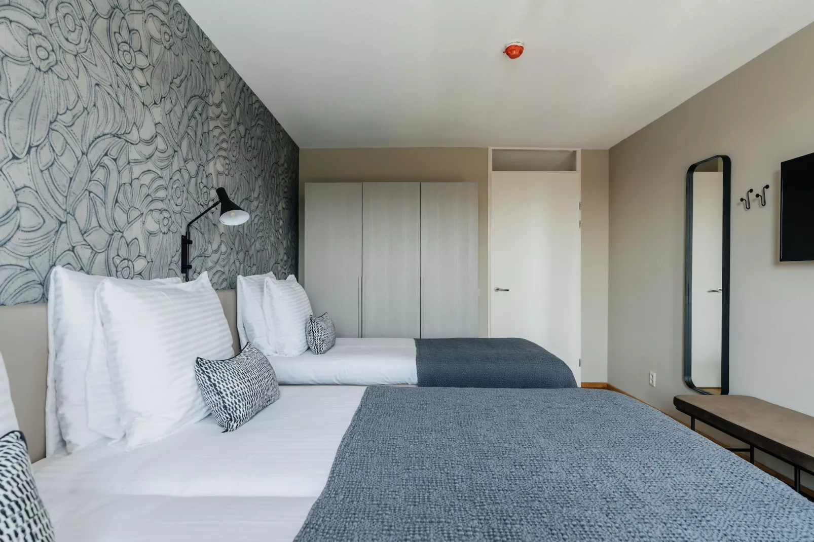 Scheveningen Harbour 12-Bedroom