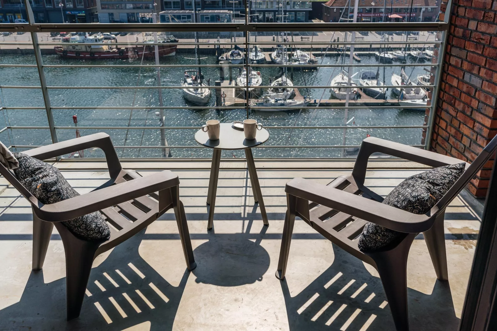 Scheveningen Harbour 12-Terrace balcony