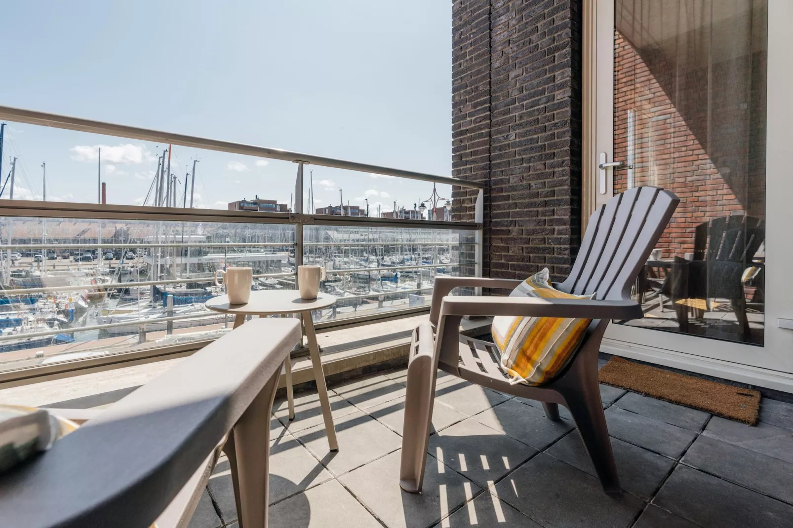 Scheveningen Harbour 18B-Terrace balcony