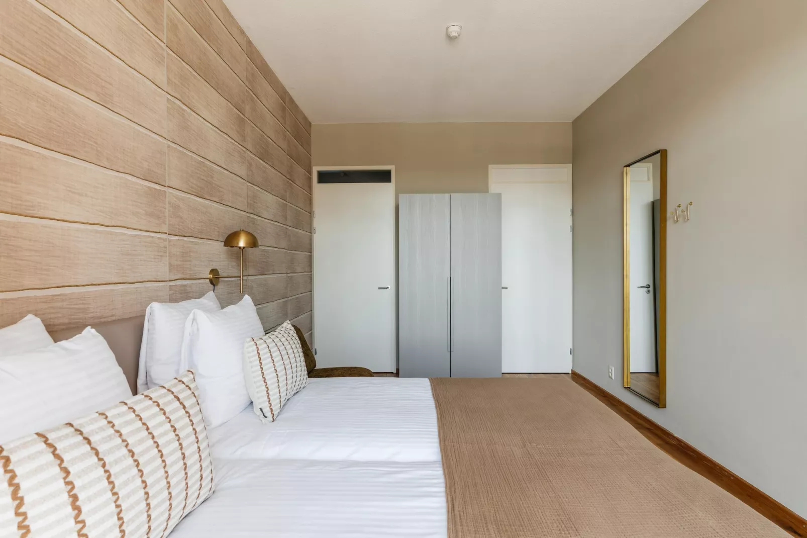 Scheveningen Harbour 18B-Bedroom
