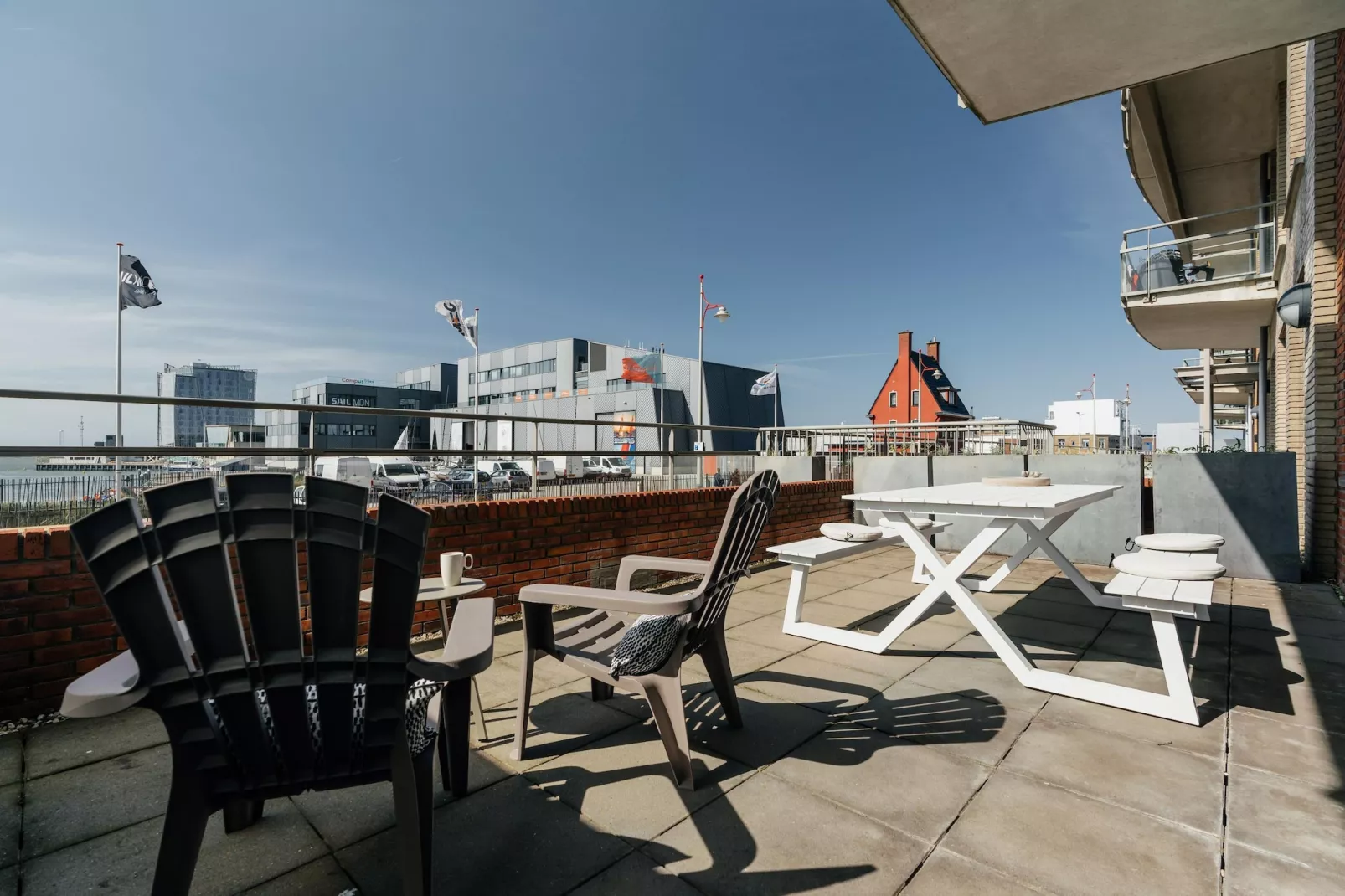 Scheveningen Harbour 18B-Terrace balcony