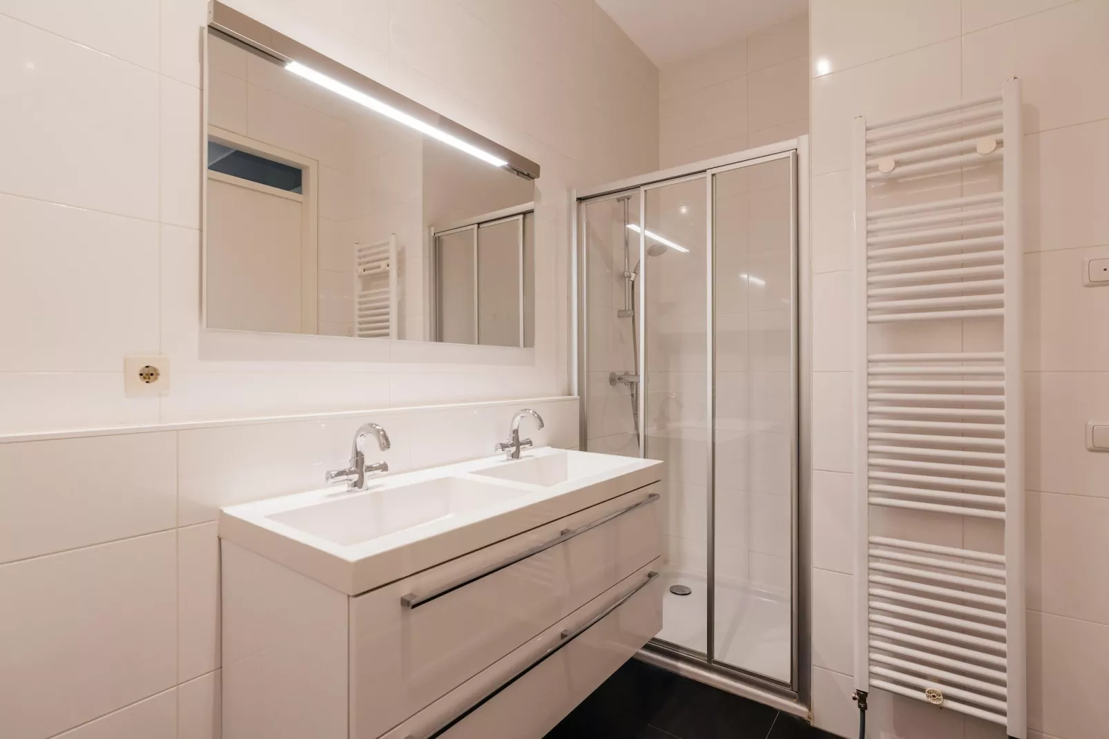 Scheveningen Harbour 18C-Bathroom