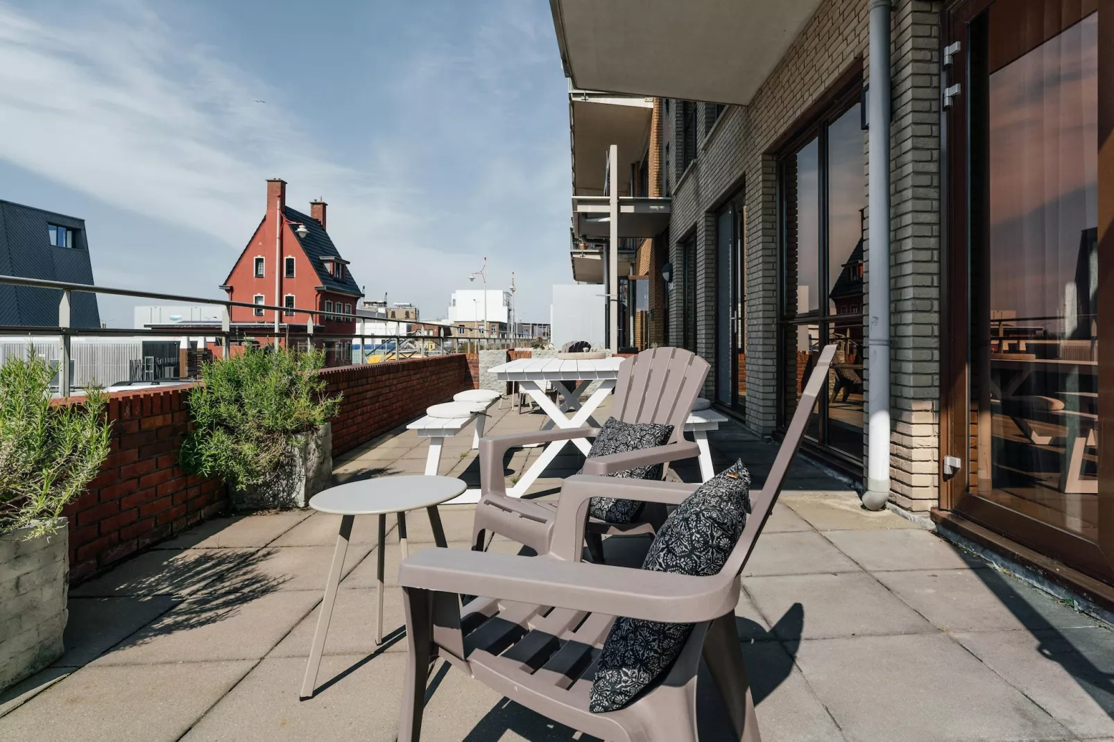 Scheveningen Harbour 18C-Terrace balcony