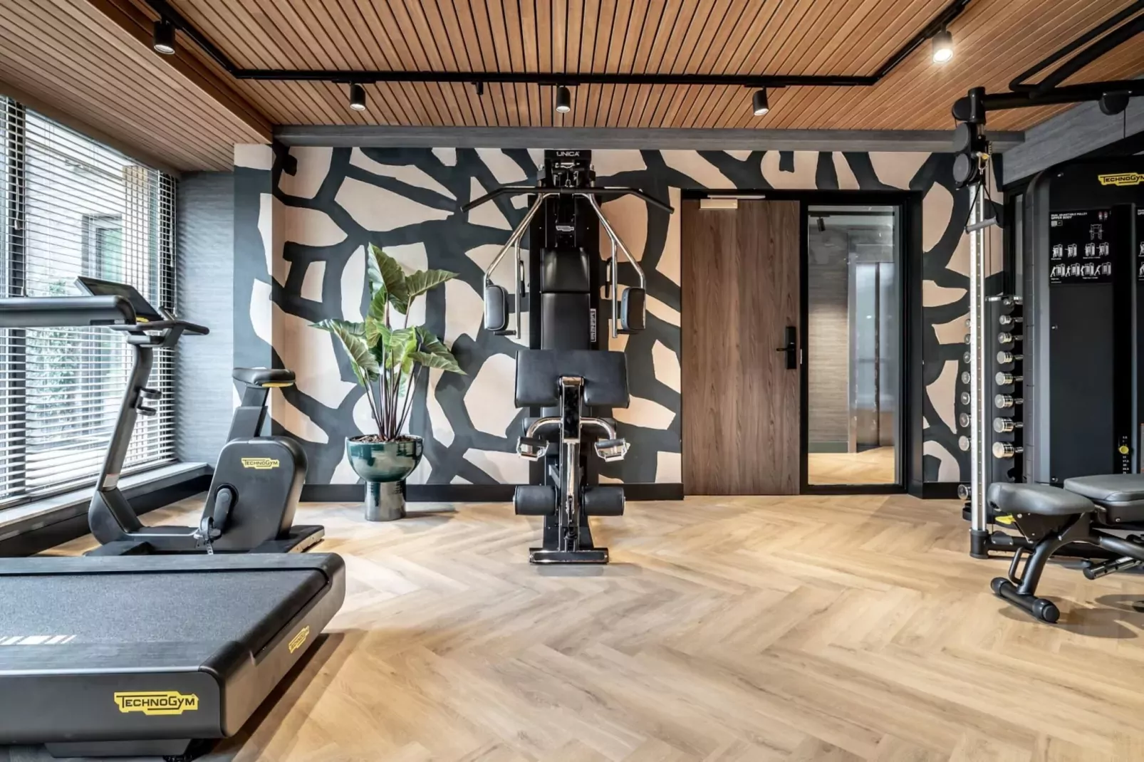 Scheveningen Harbour 66A-Gym