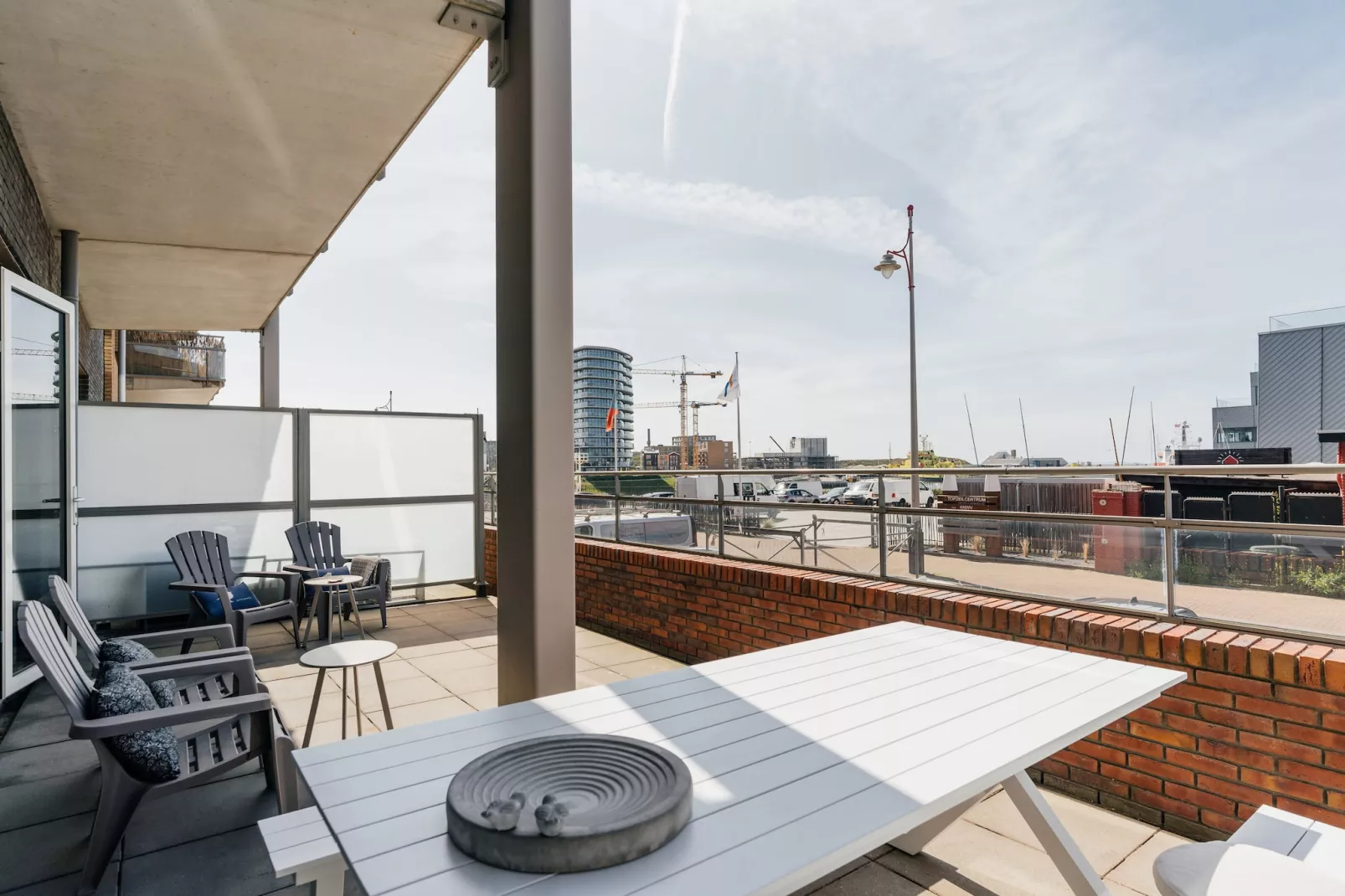 Scheveningen Harbour 6B-Bathroom
