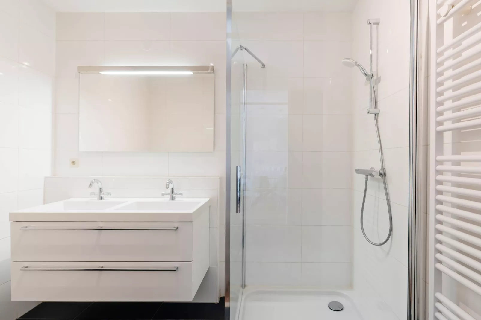 Scheveningen Harbour 30A-Bathroom