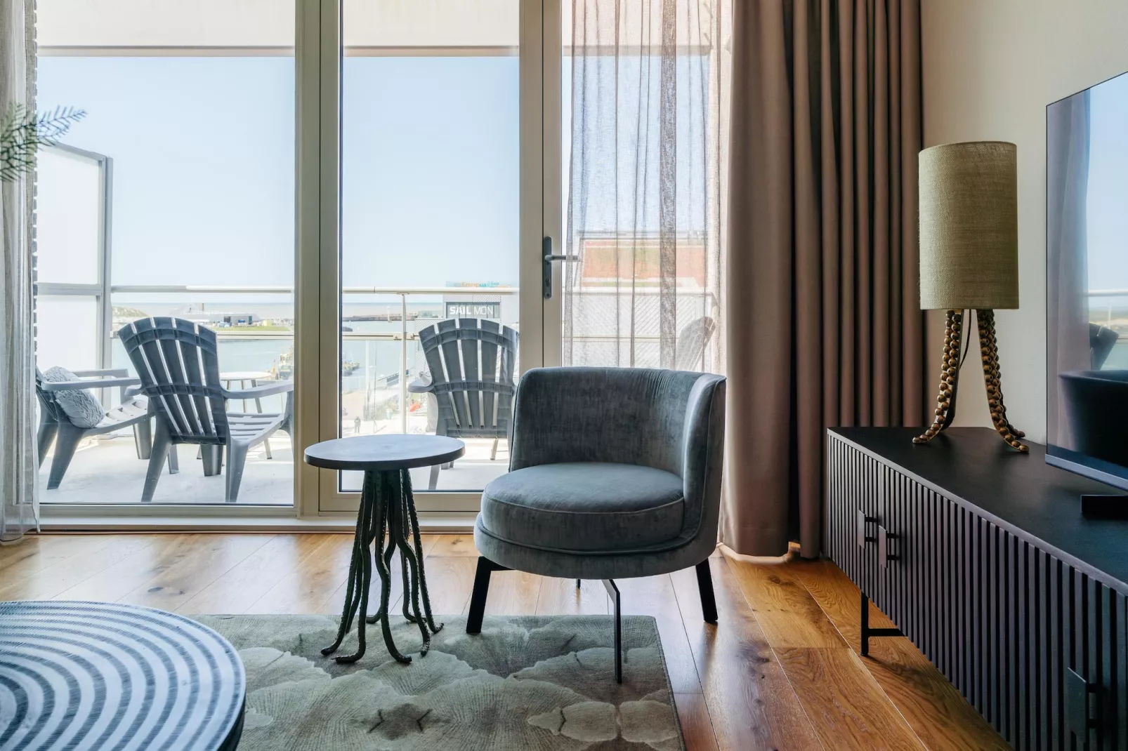 Scheveningen Harbour 40A-Living room