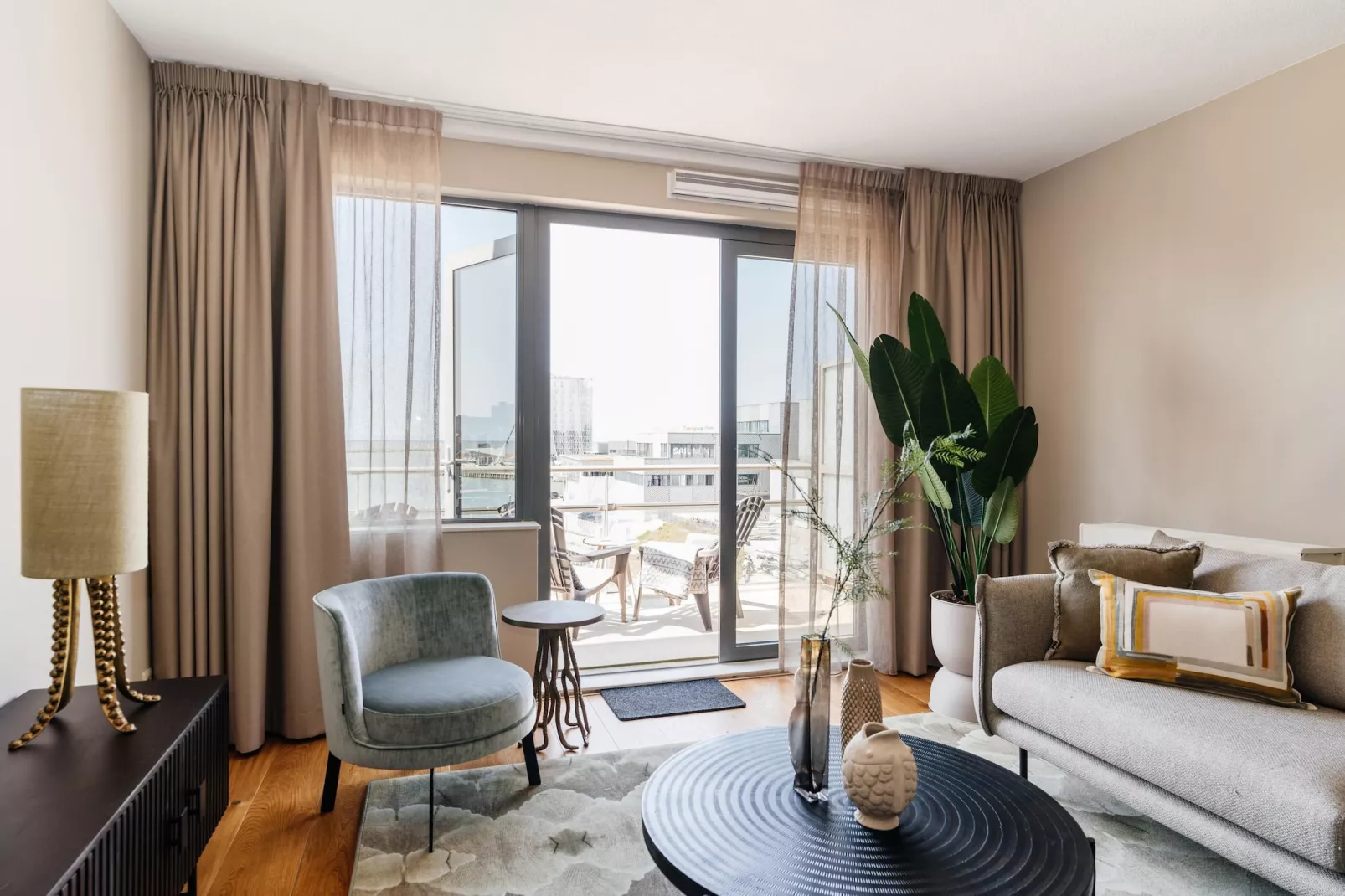 Scheveningen Harbour 40A-Living room