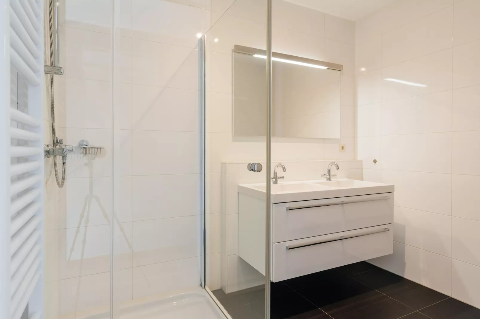 Scheveningen Harbour 40B-Bathroom