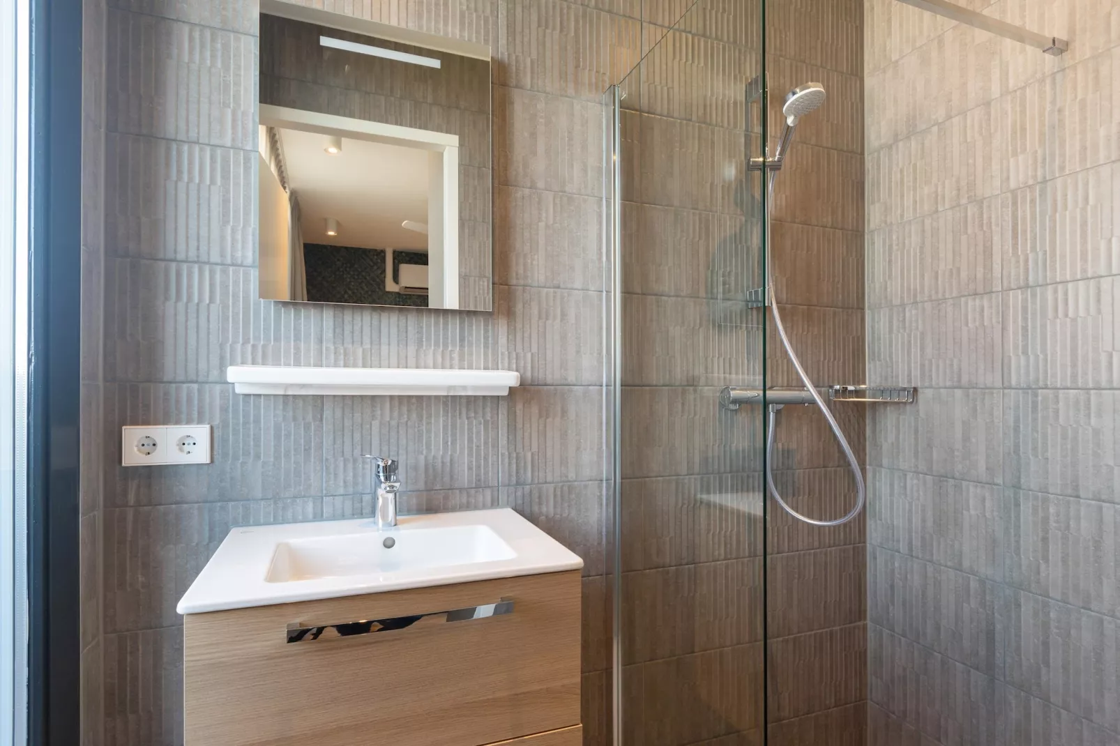 Maurits 7-Bathroom