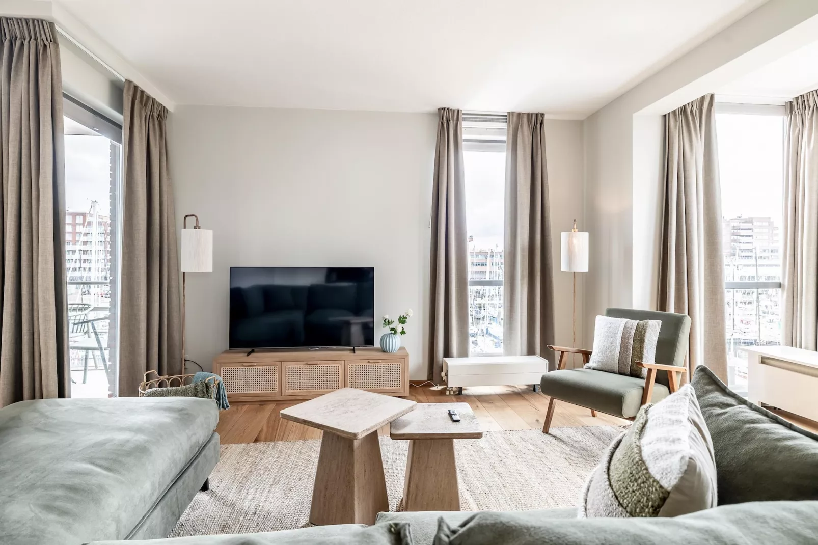 Scheveningen Harbour 36C-Living room