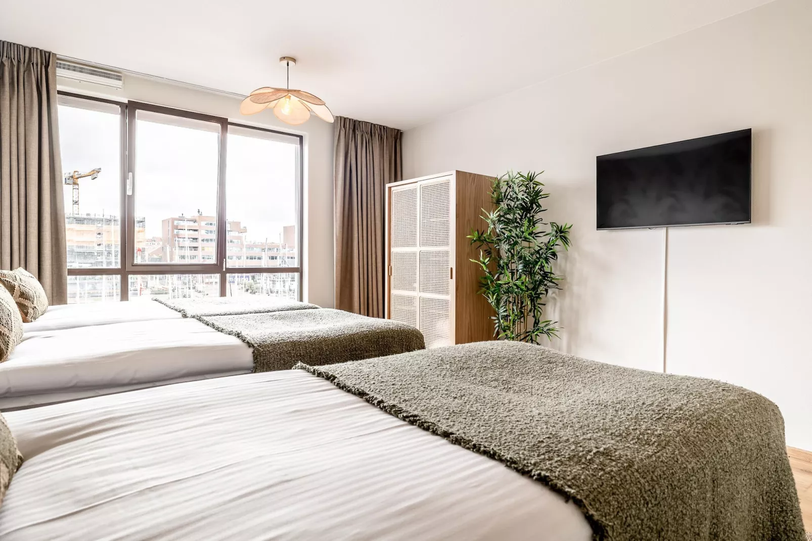 Scheveningen Harbour 36C-Bedroom