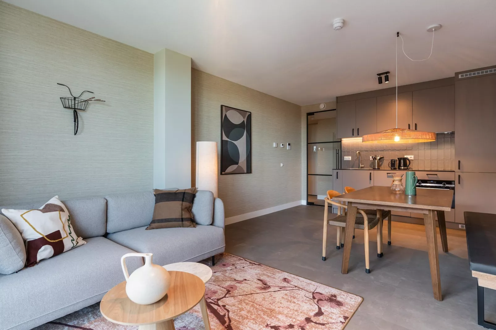 Walden 4-Dining room