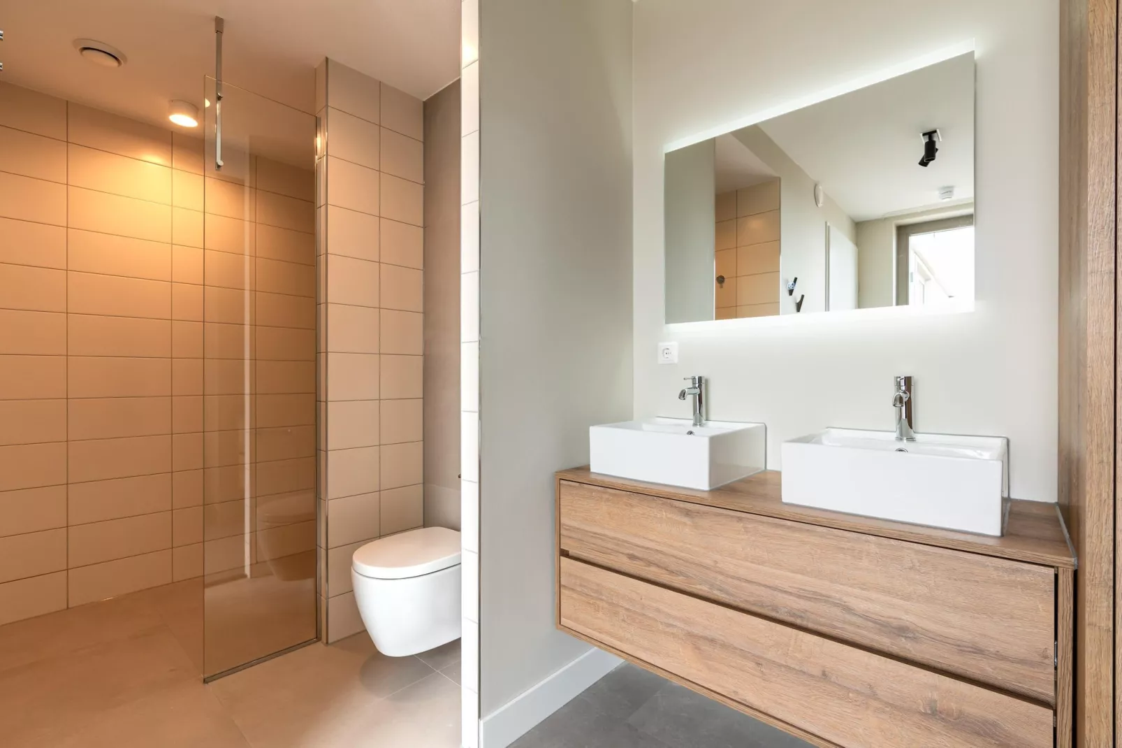 Walden 6-Bathroom