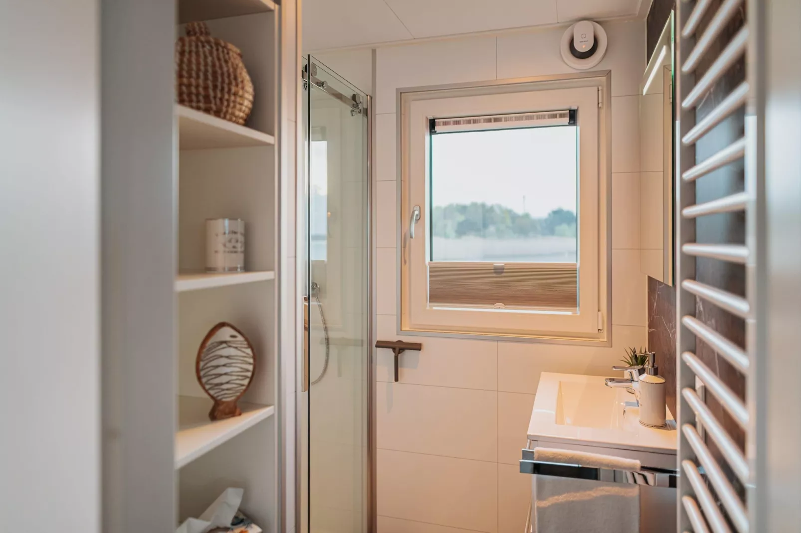Hausboot am Gräbendorfer See-Bathroom