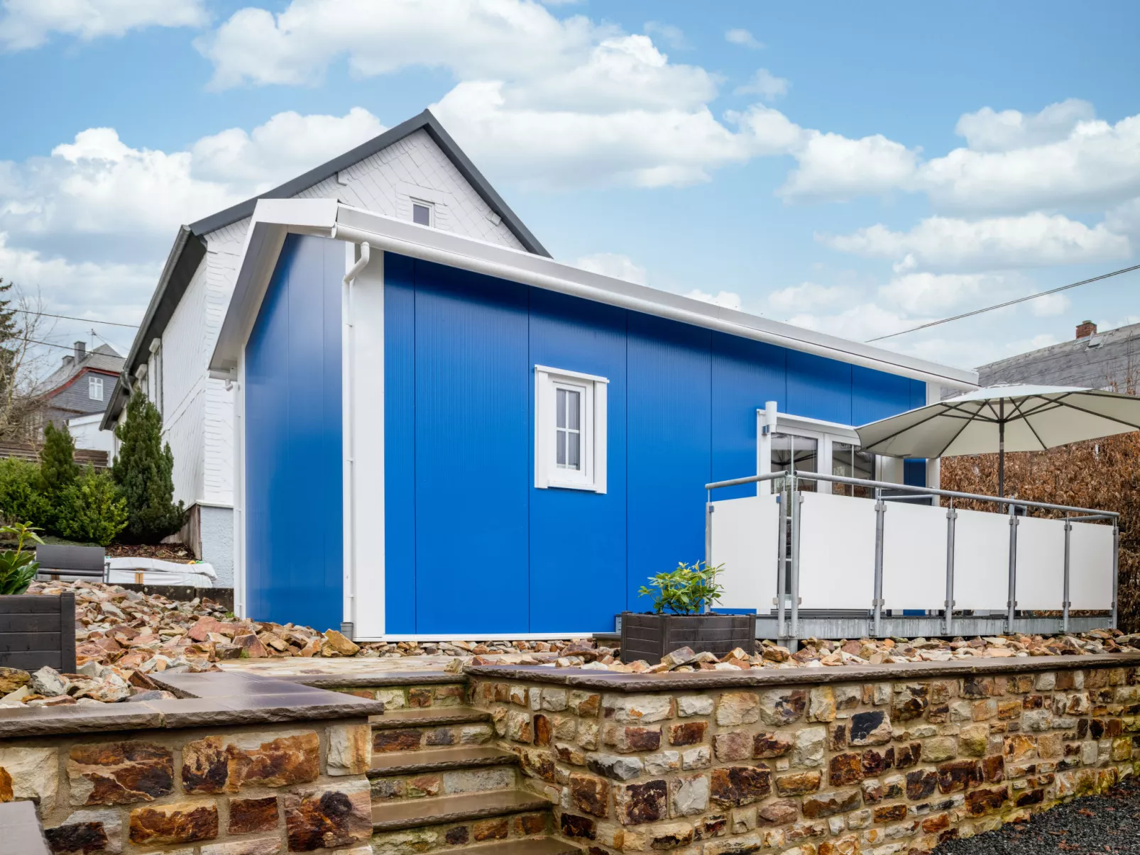 Tiny Haus Westerwald 16 Blue-Outside