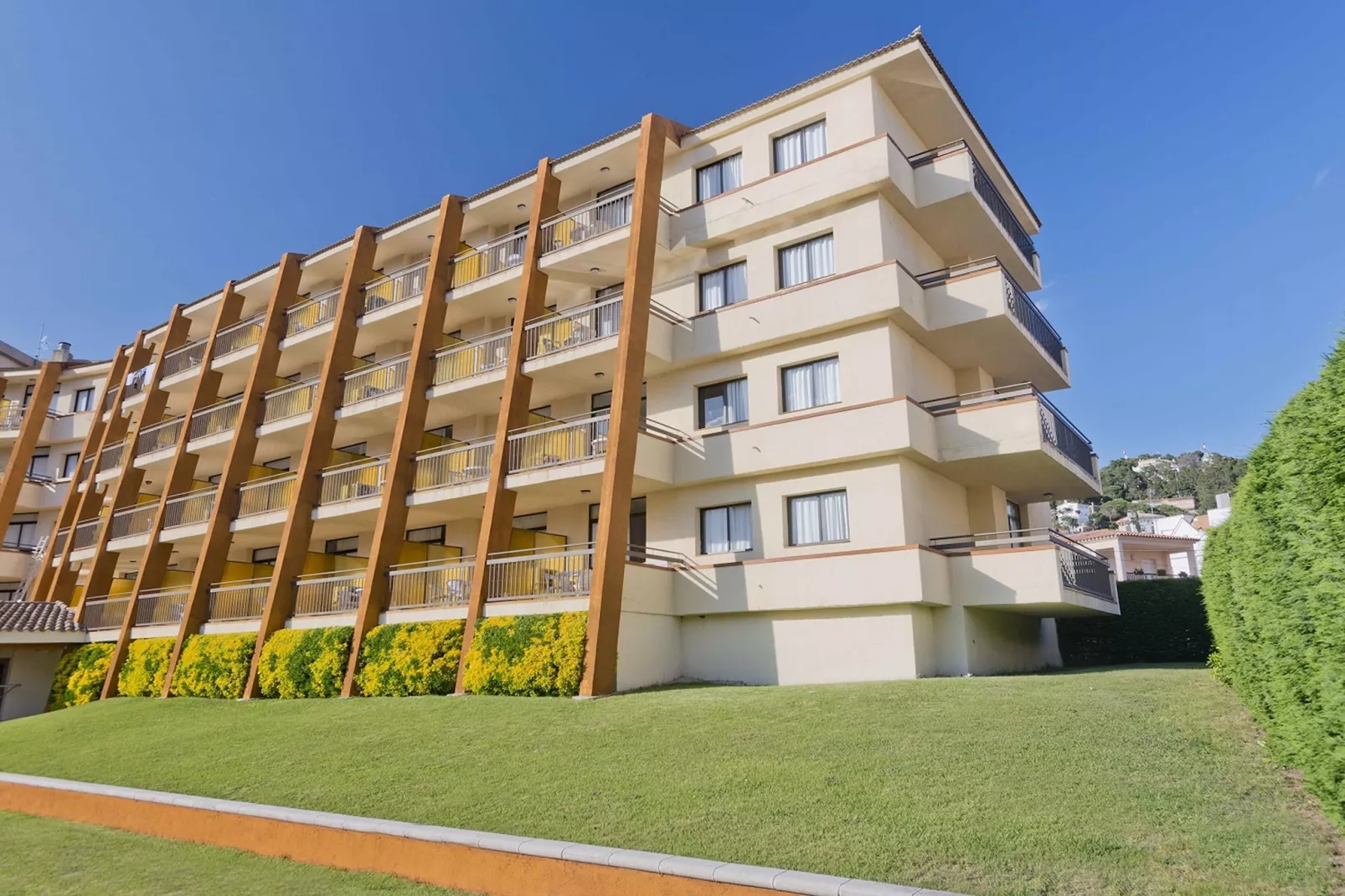 Tossa Apartment-Außenbereich Sommer