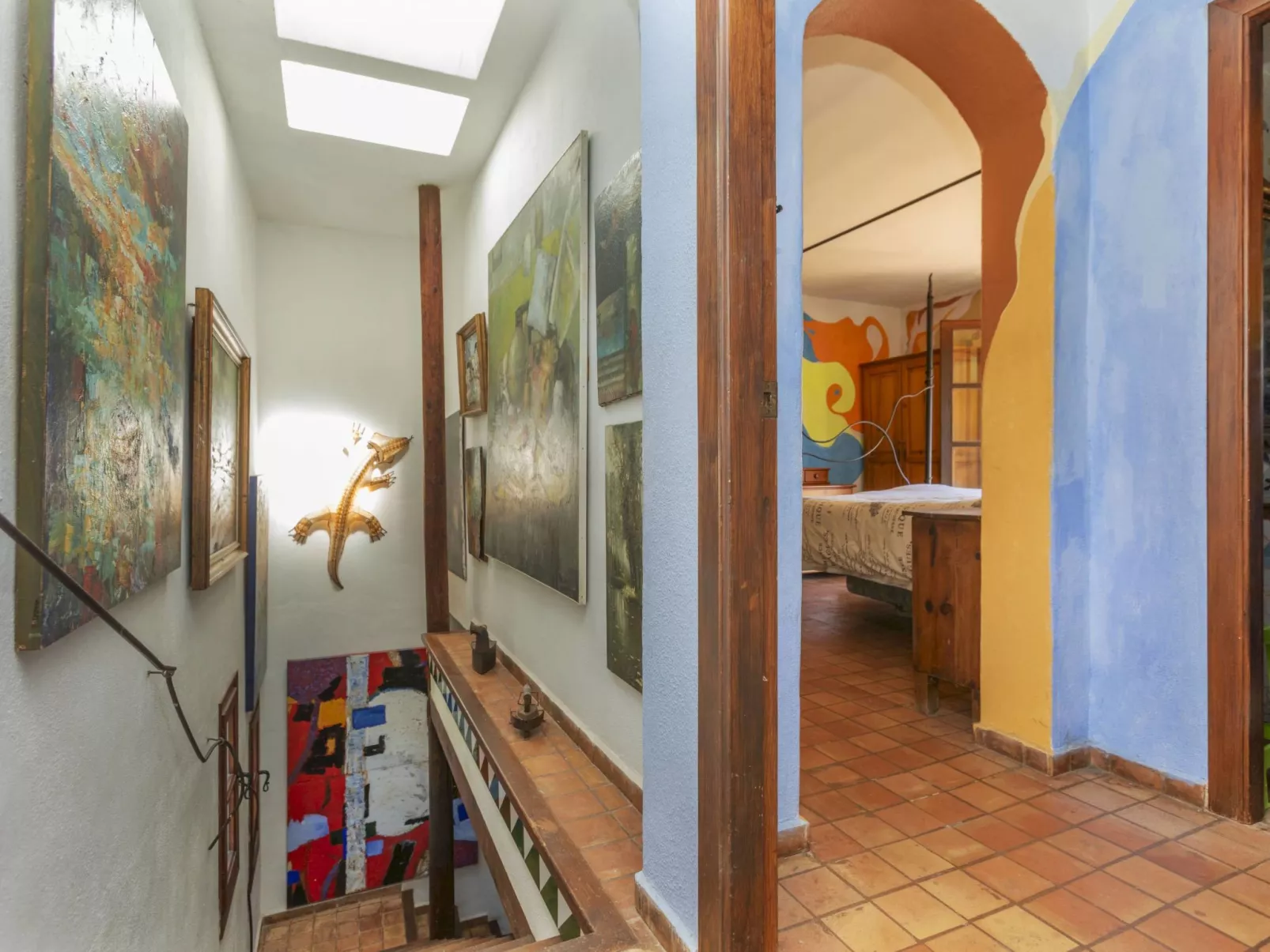 Santorini-Inside