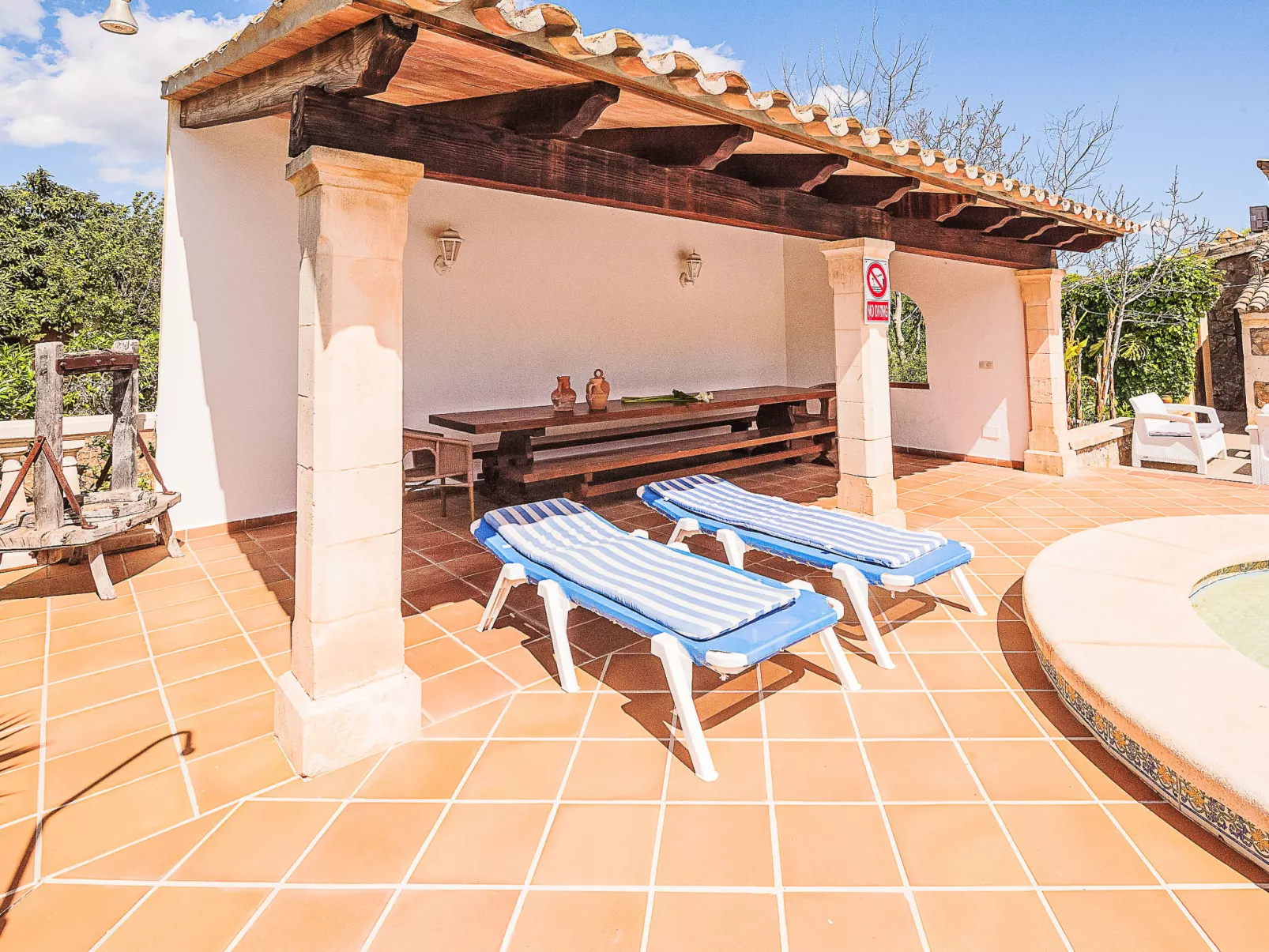 Villa Colonya Jaume-Outside
