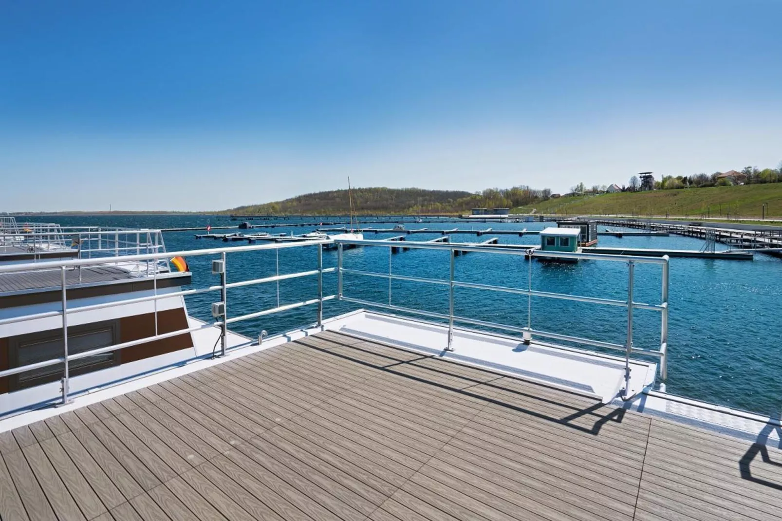 Floating 33 - LP 16  / 4 Personen