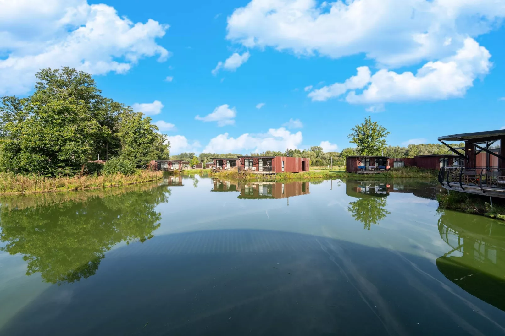 The Lodge by YourNature-Zones d'été à 1 km