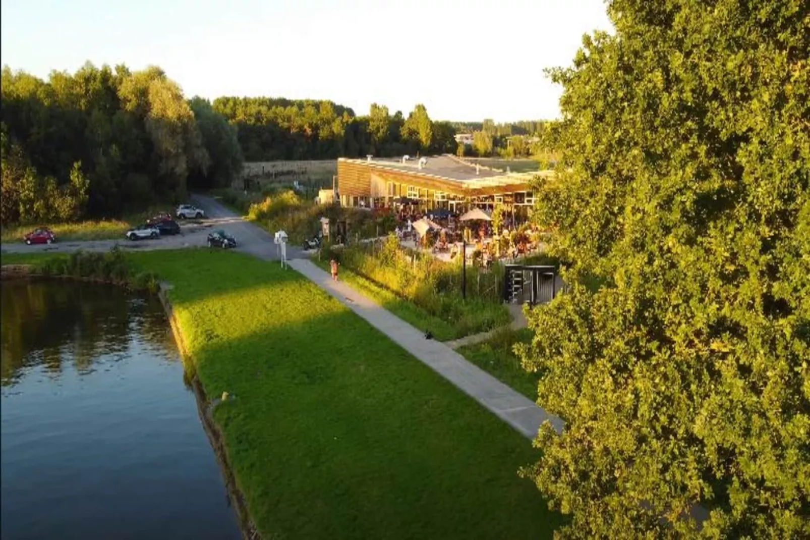 The Lodge by YourNature-Zones d'été à 1 km
