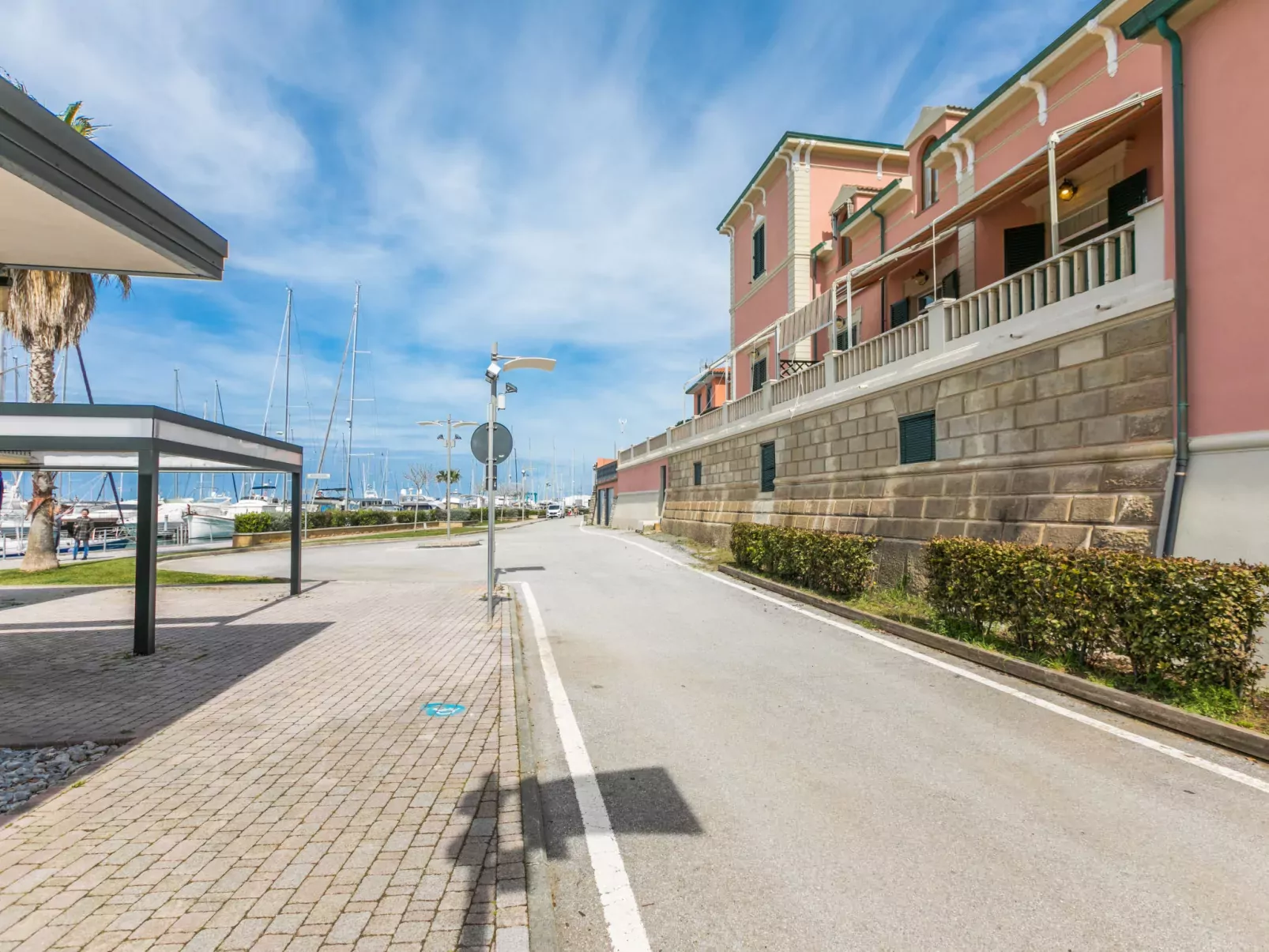 Ponente N.2-Outside