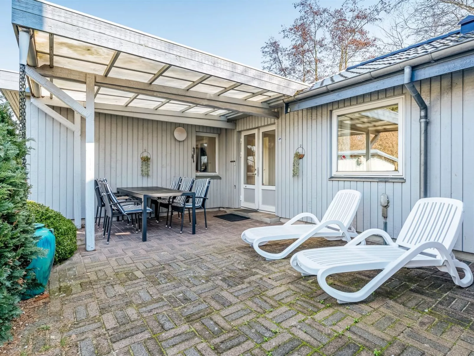 "Hane" - 750m from the sea-Inside