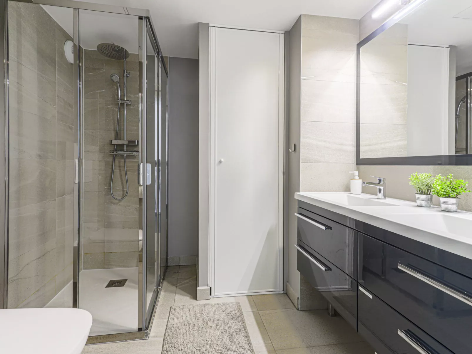 Prestige view-Inside