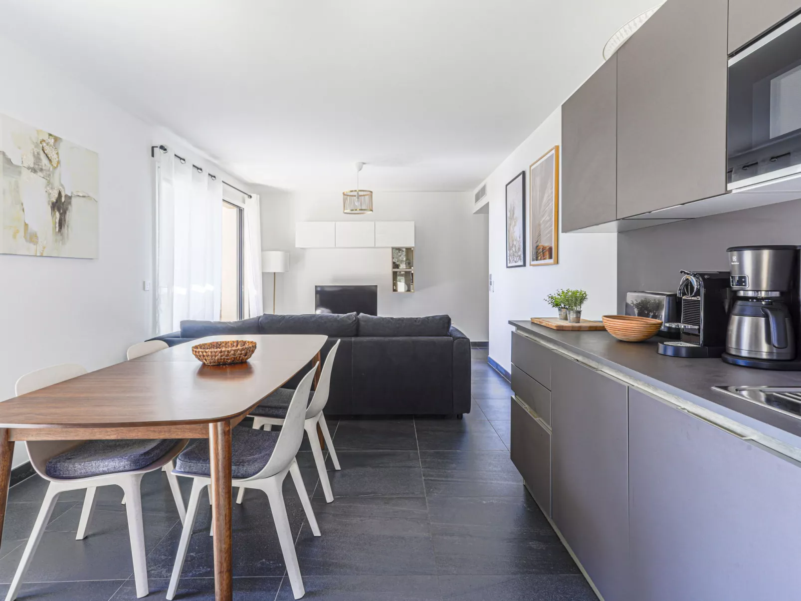 Prestige view-Inside