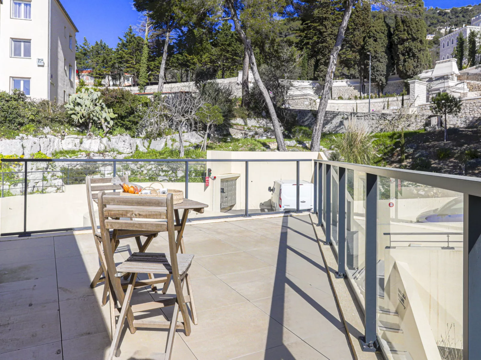 Prestige view-Outside