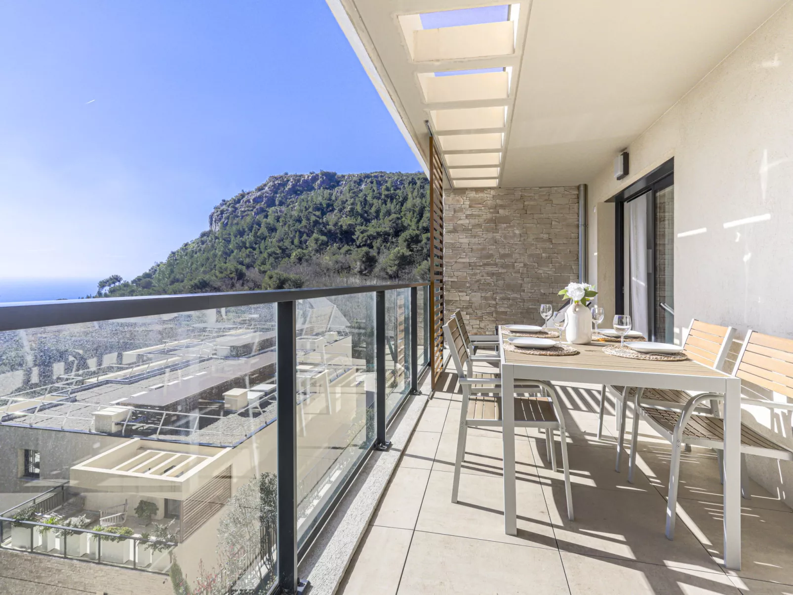 Prestige view-Outside