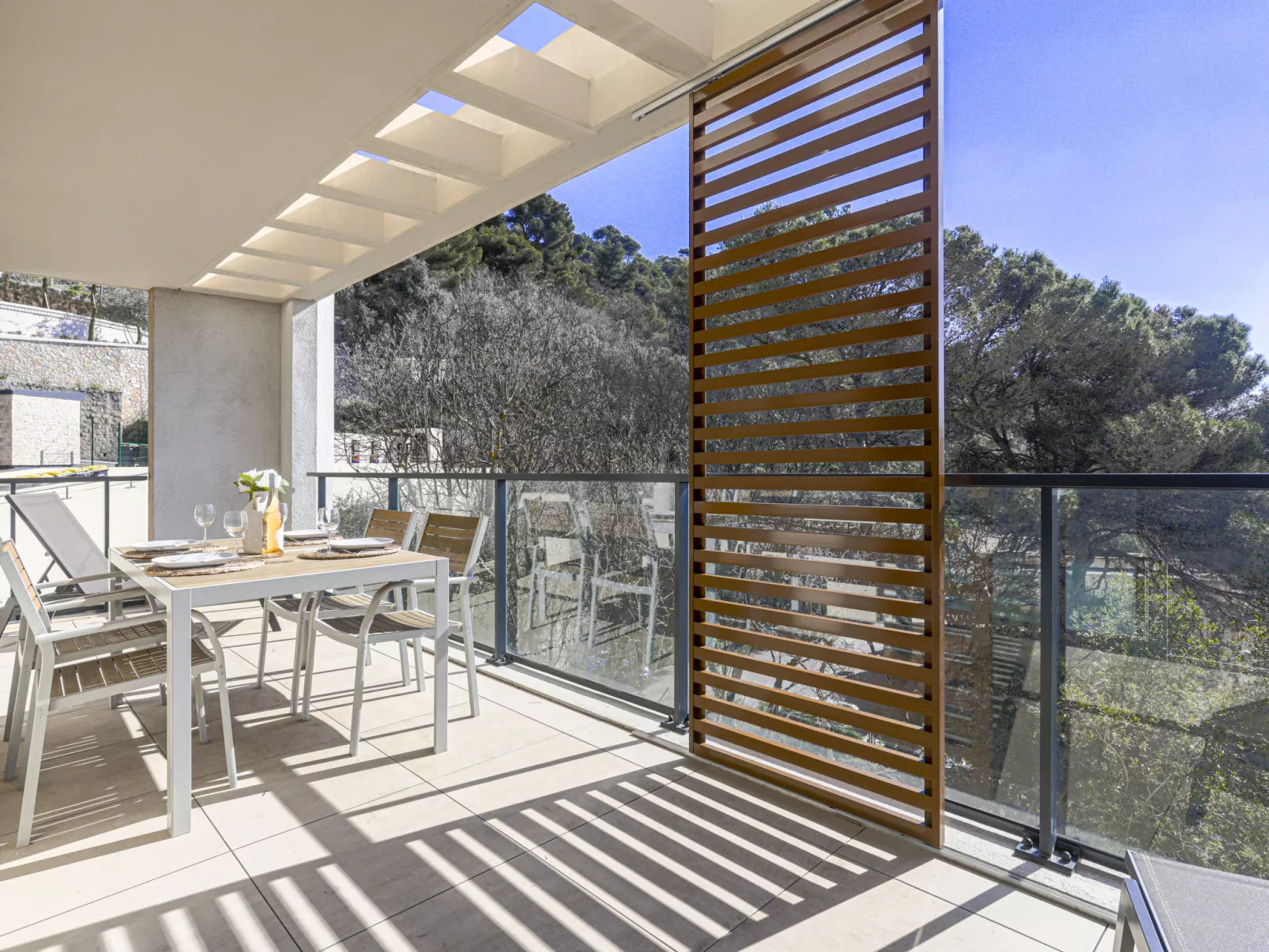 Prestige view-Outside