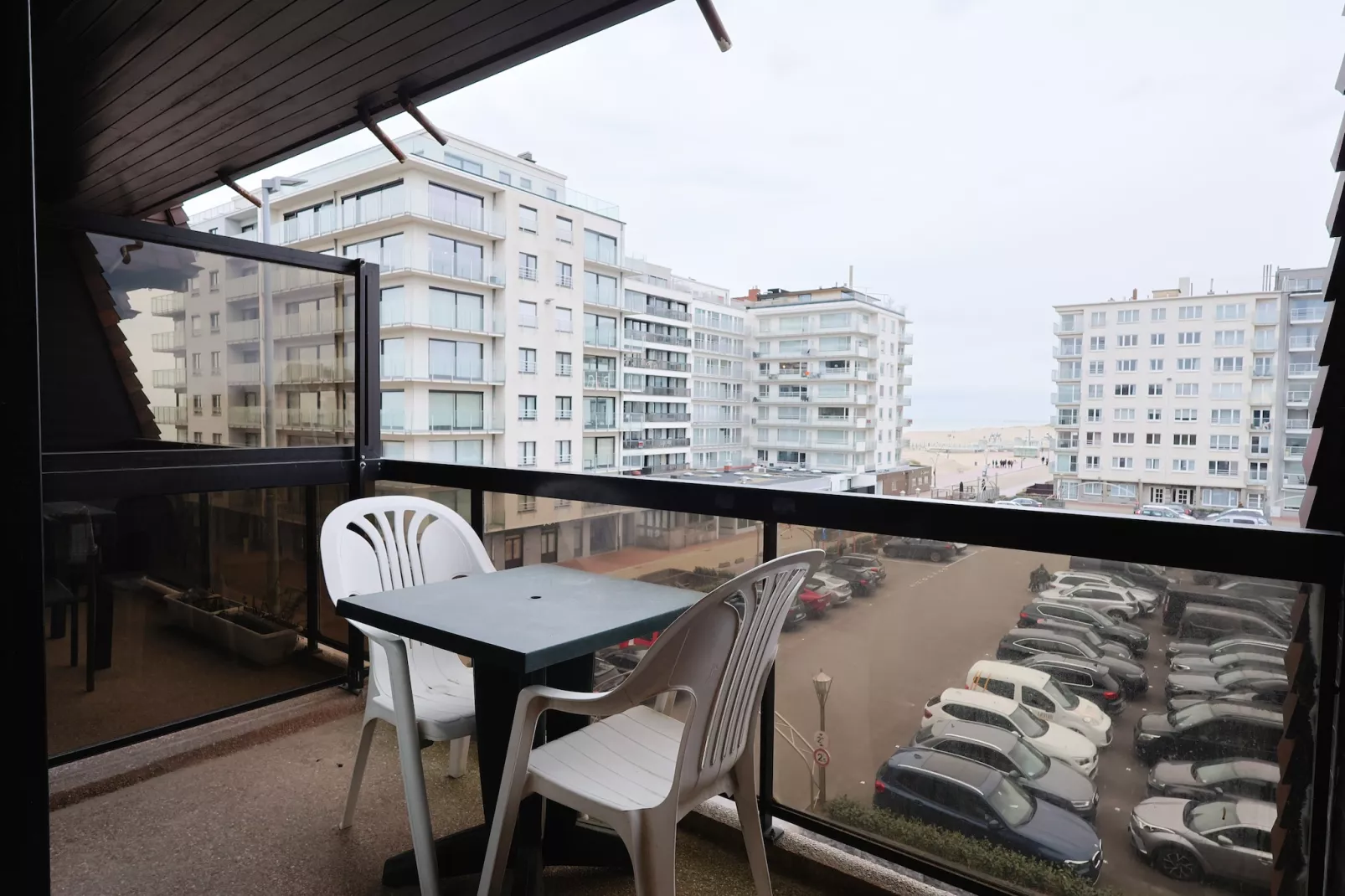 PLAZA J/0936-Terrace balcony