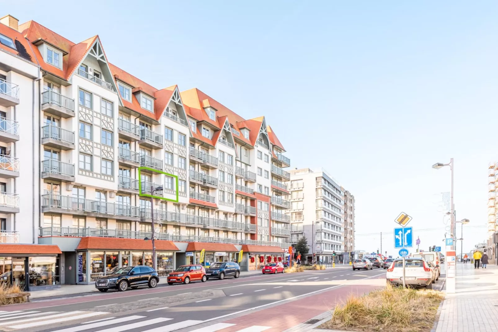 GAUQAB/GAUA3-Exterior summer