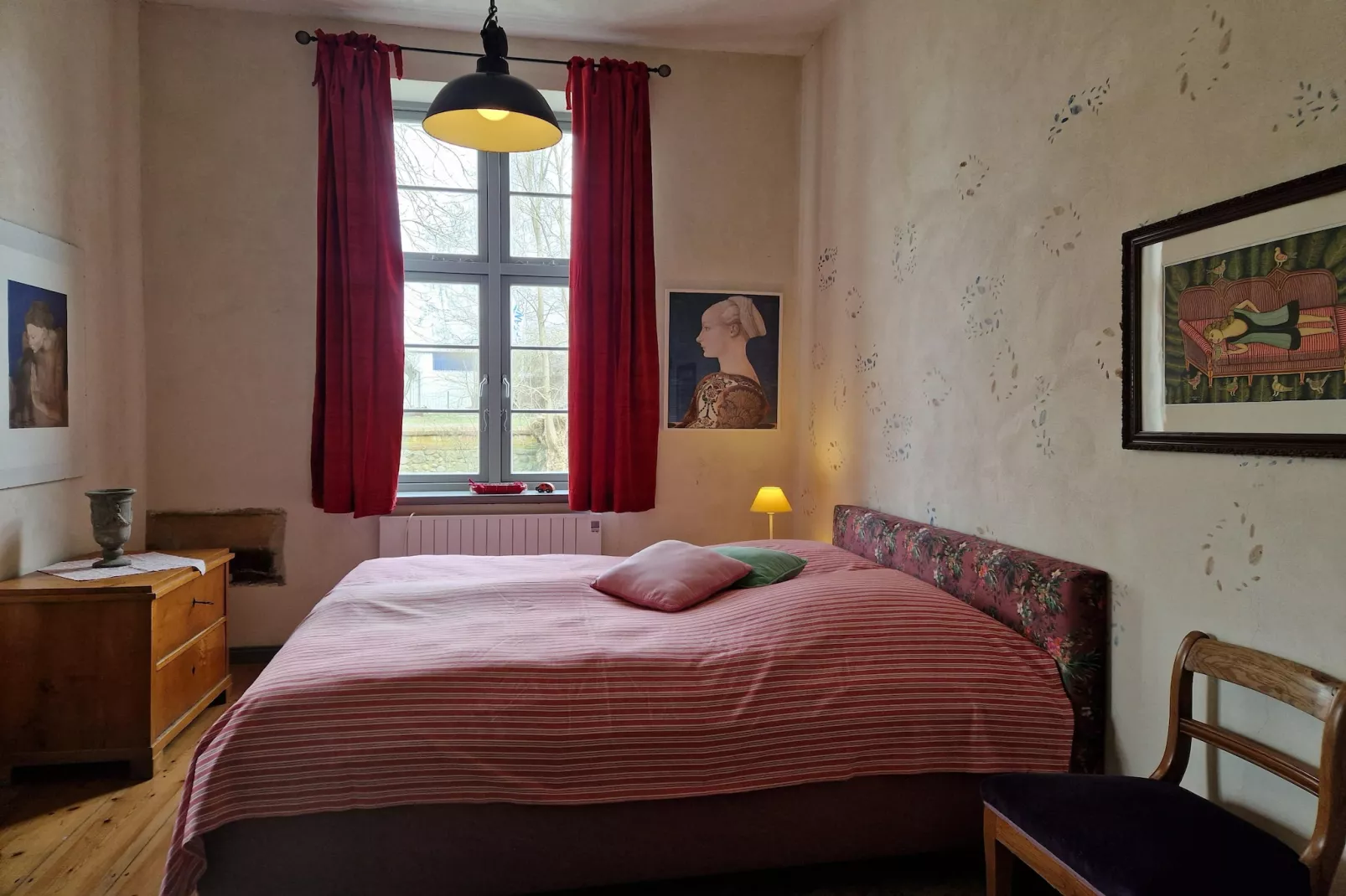Hagen plus-Bedroom