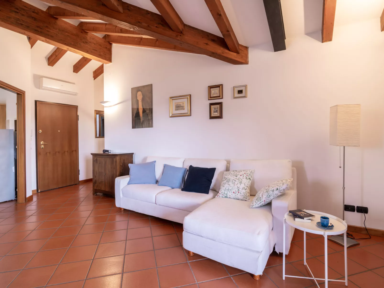 Casa Monte Nero-Inside