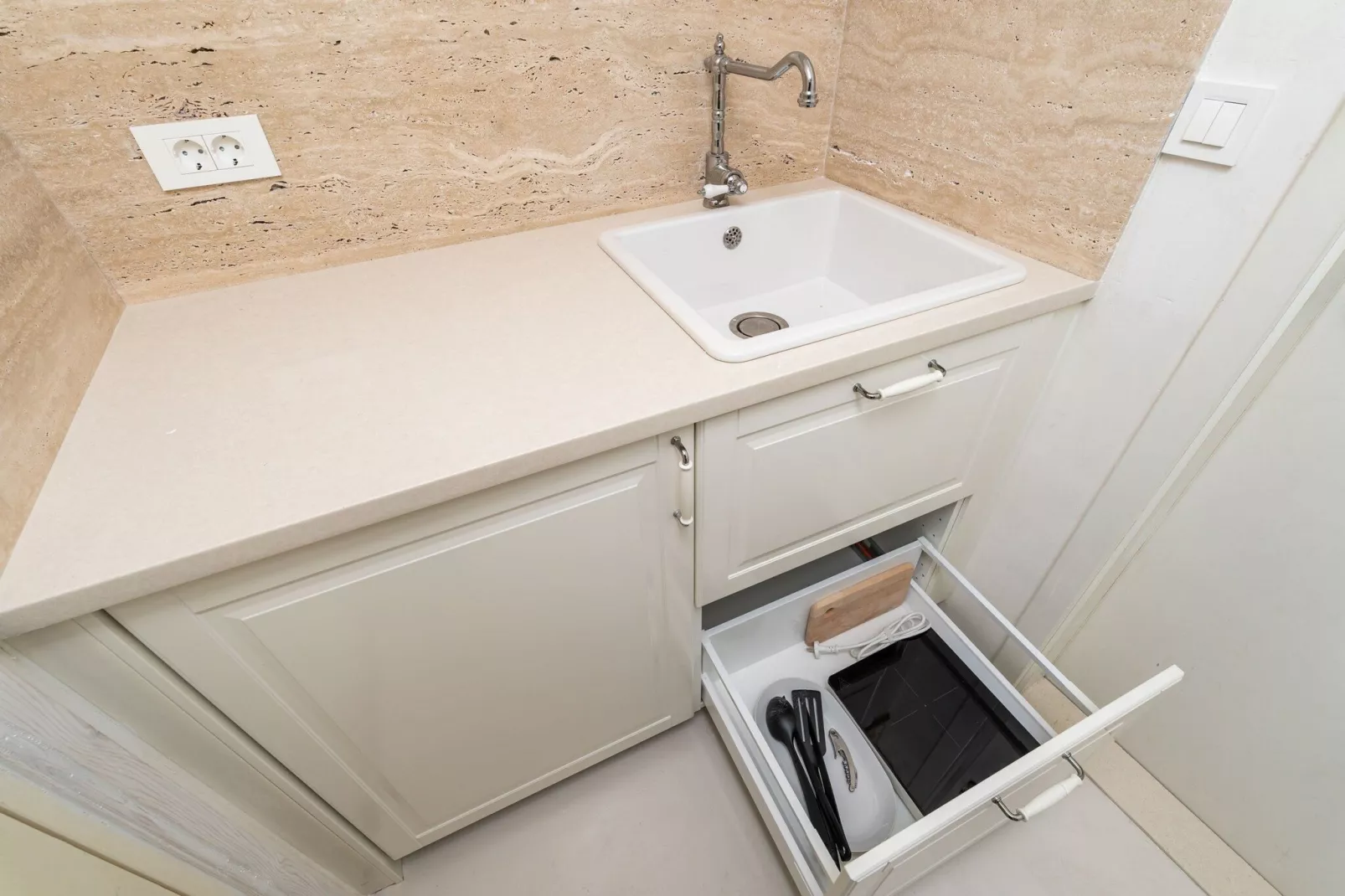 Guest House Lumin - Studio Apartment with City View Third Floor) (BR4)-Kitchen