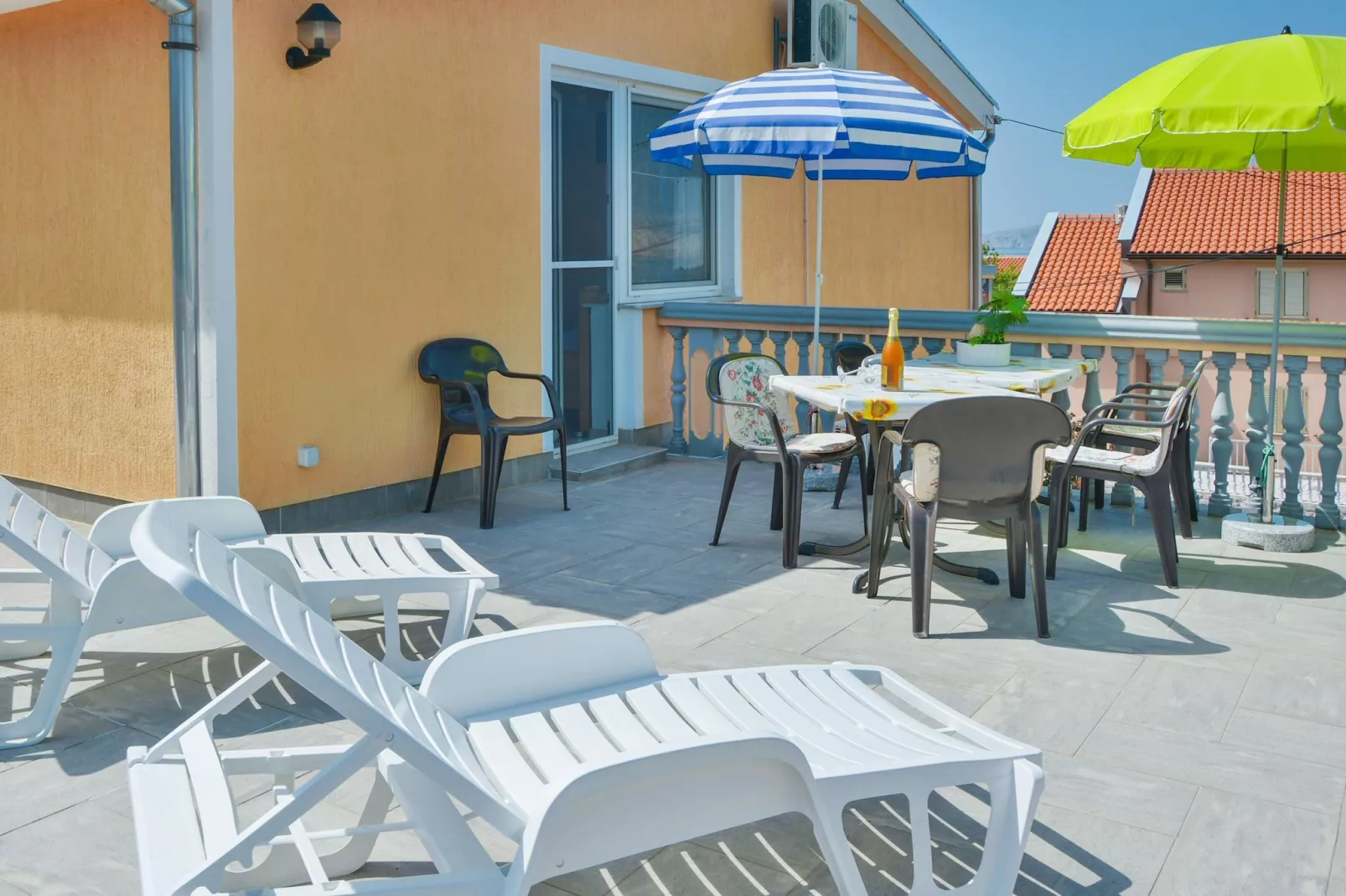 Niko 1-Terrace balcony