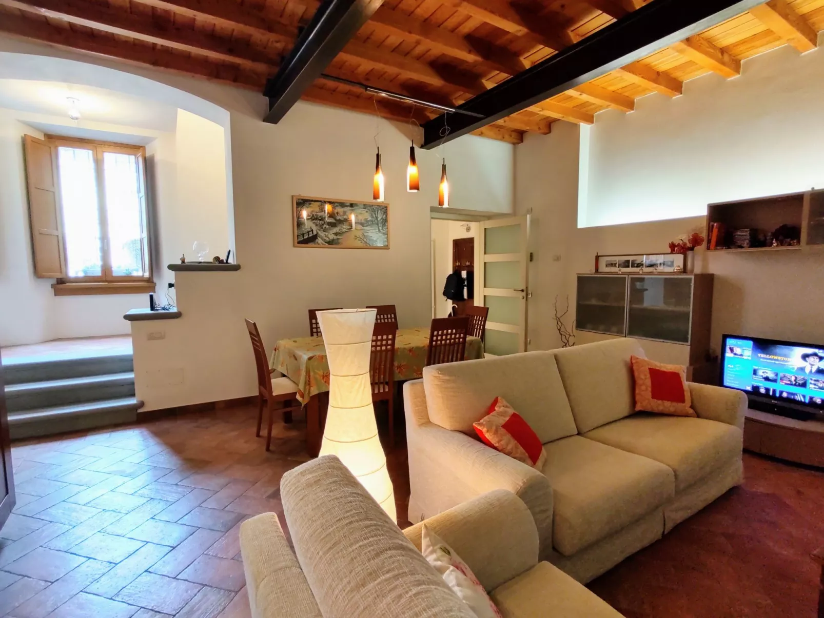 La Cascina-Inside
