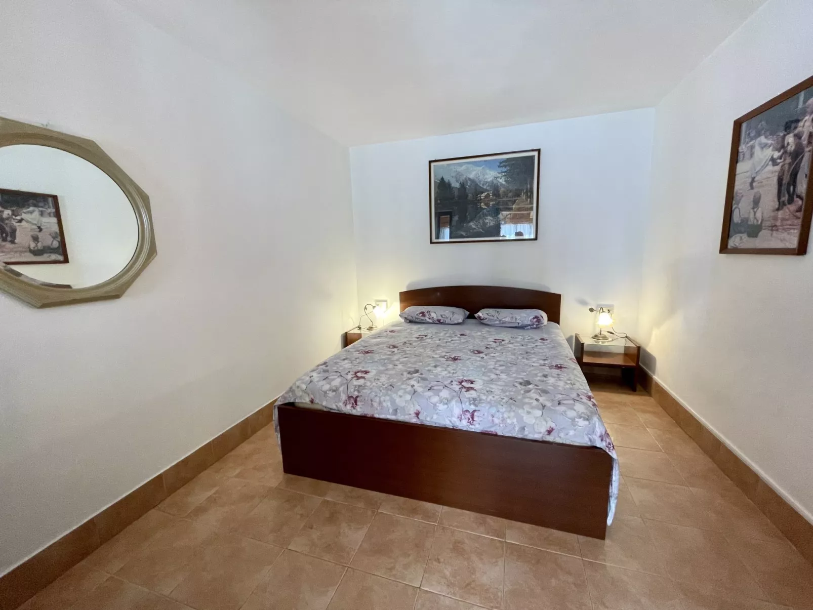 Sofia (DMA333)-Inside