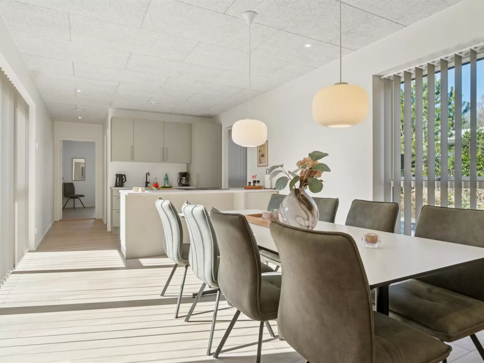 "Hortense" - 900m from the sea-Inside
