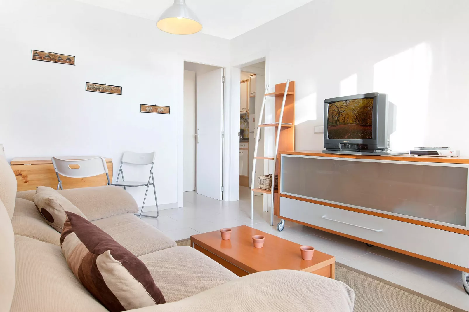 Cliper H-2-Living room