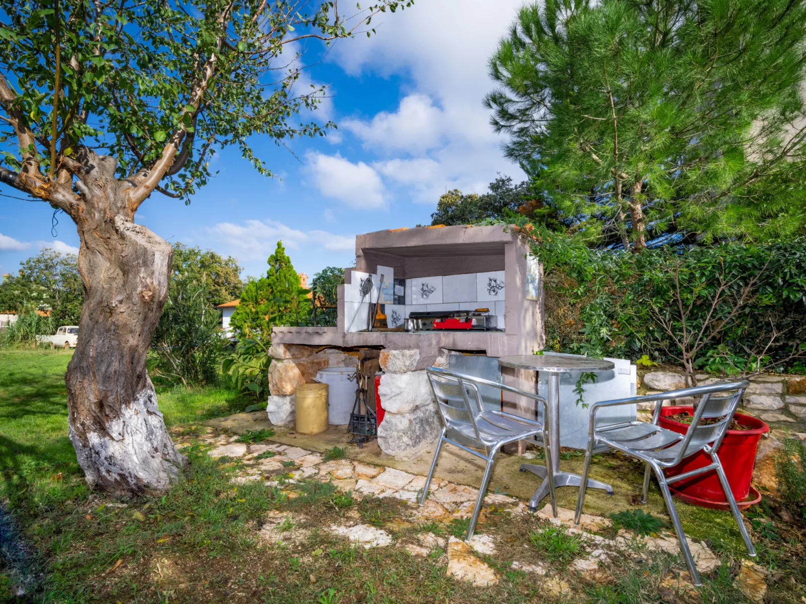 B&B-Outside
