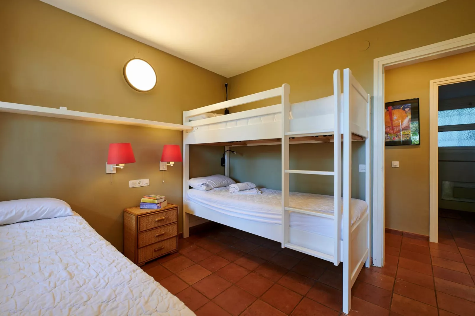 Cliper L-1-Image-tags.childrenroom