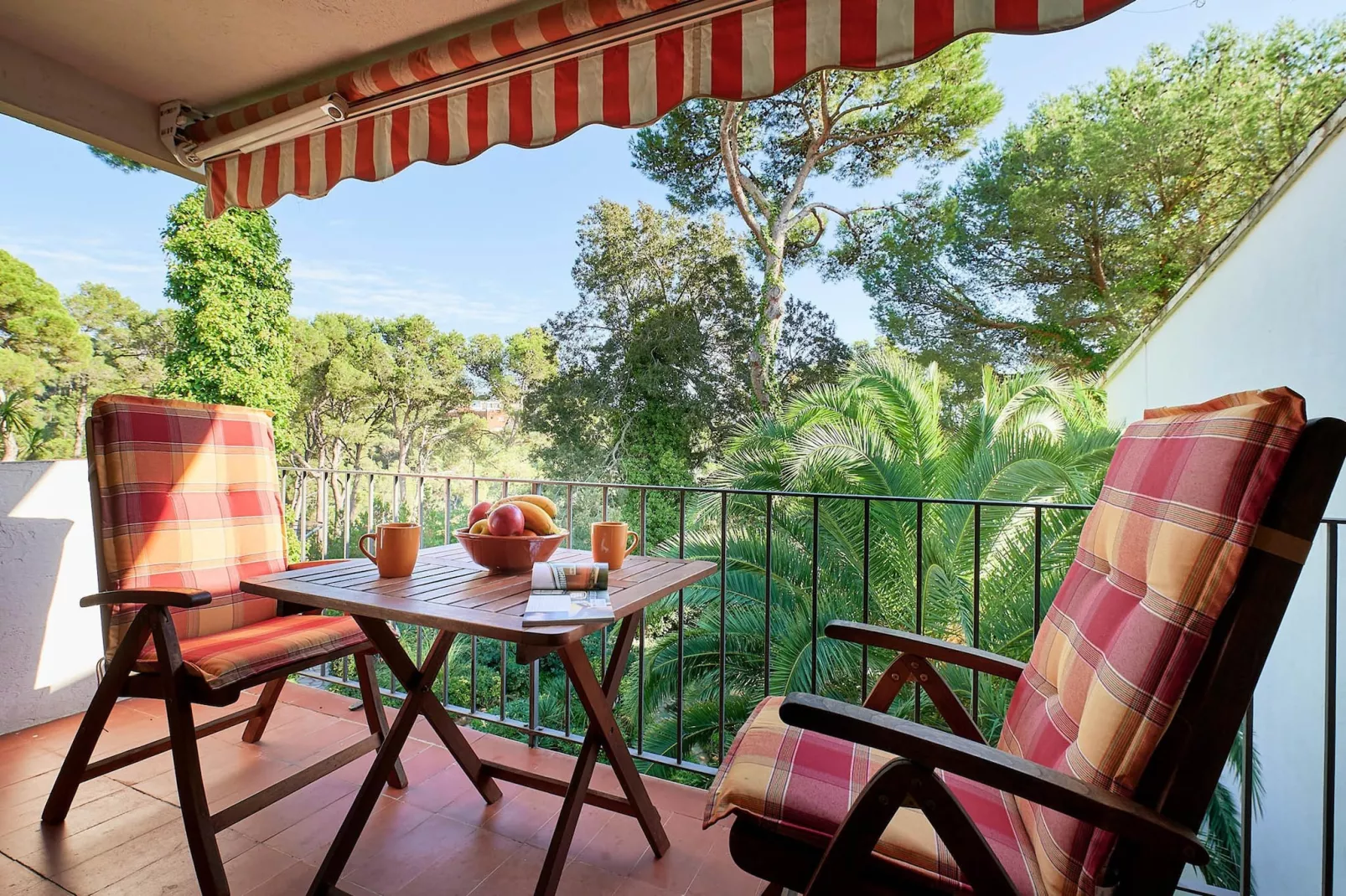 Cliper C-3-Terrace balcony