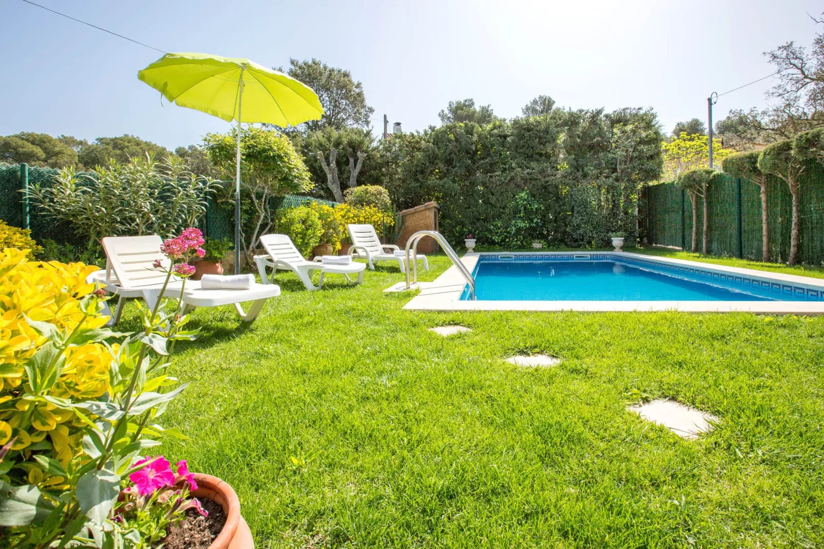 Tres Pins 1-Gardens summer