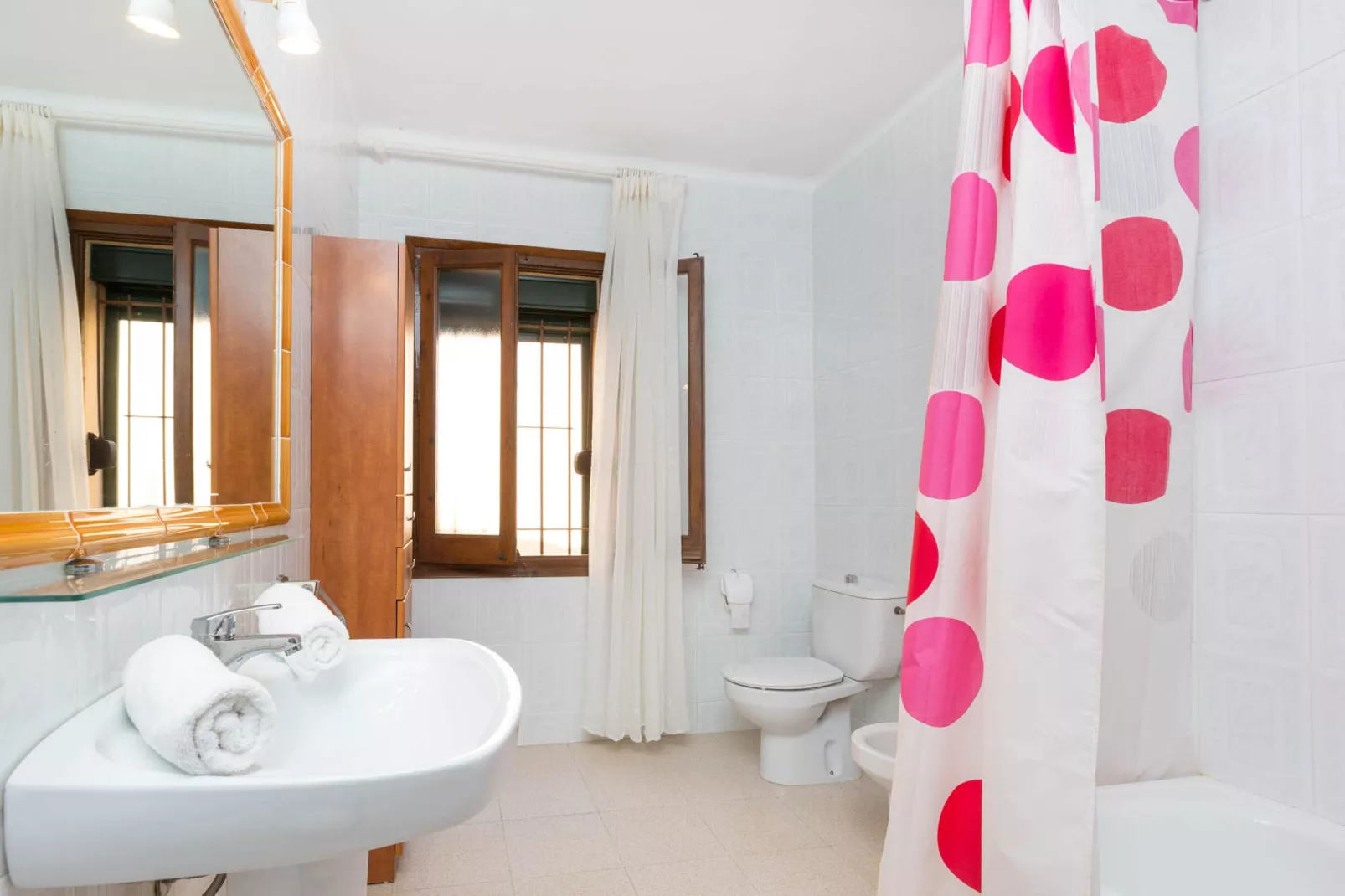 Tres Pins 1-Bathroom