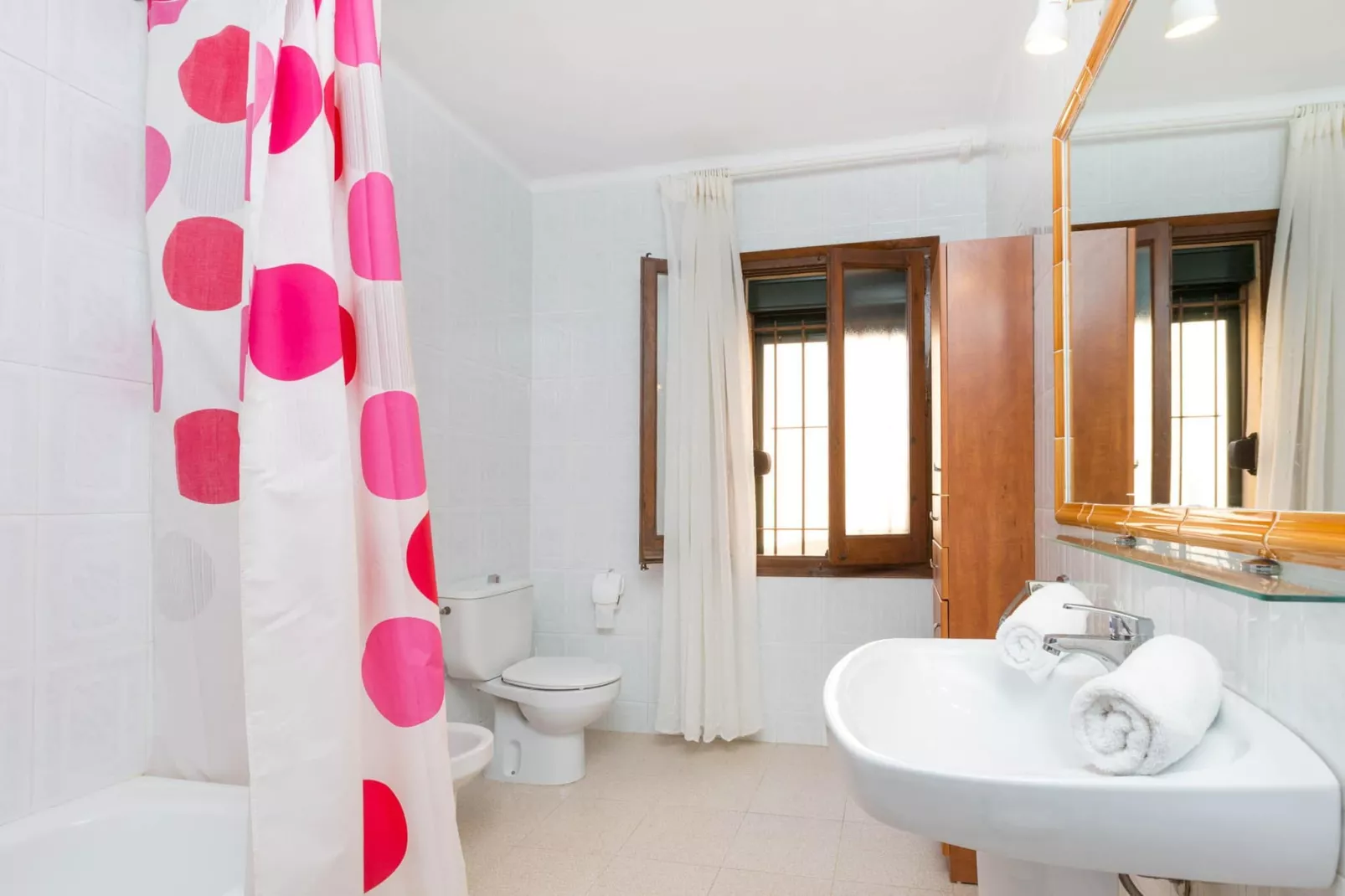 Tres Pins 1-Bathroom