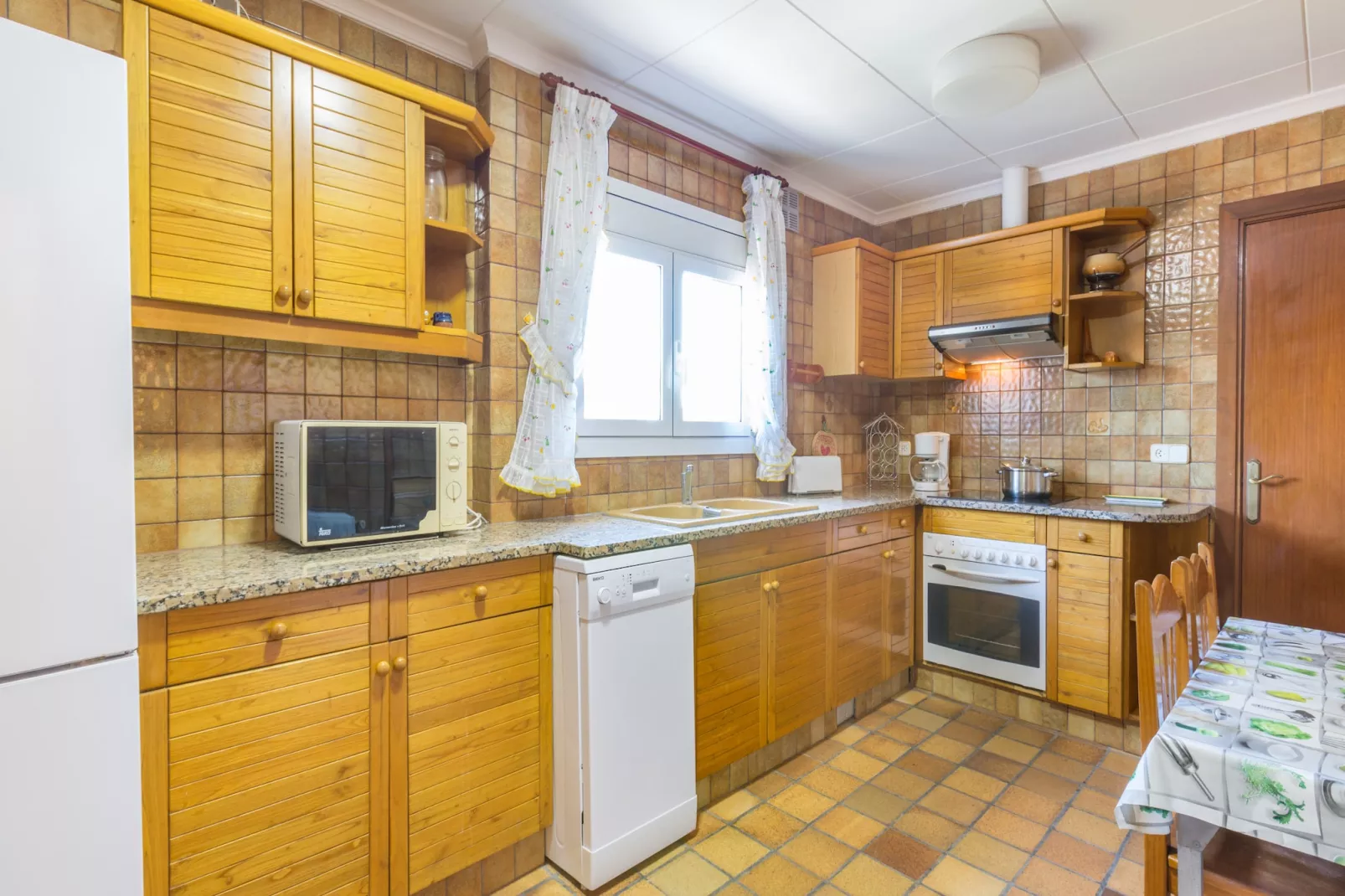 Del Pi-Kitchen